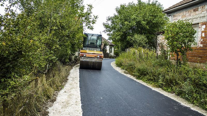 乳化瀝青泡沫怎樣解決，起泡原因是什么？